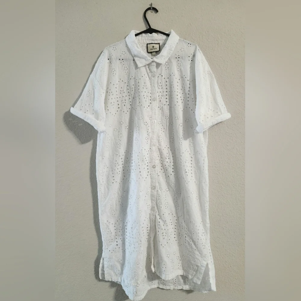 Tuckernuck Women’s Provincial Eyelet s/s button down dress/coverup size large - Picture 4 of 8